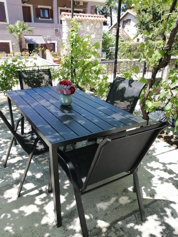Apartman Barbara Cres Exteriér fotografie