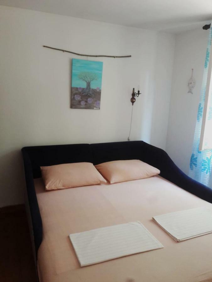 Apartman Barbara Cres Exteriér fotografie